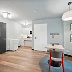 Limehome Stresemannstr Lägenhet *